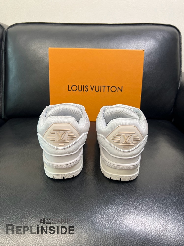 레플리카 명품 [LOUIS VUITTON] 루이비통 LV 트레이너 맥시 스니커즈 남녀공용 - 택 실사