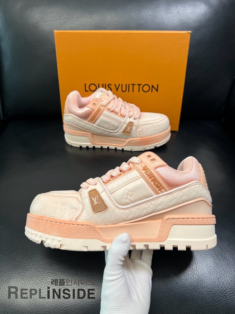 레플리카 명품 [LOUIS VUITTON] 루이비통 LV 트레이너 맥시 스니커즈 남녀공용 - 인솔 실사