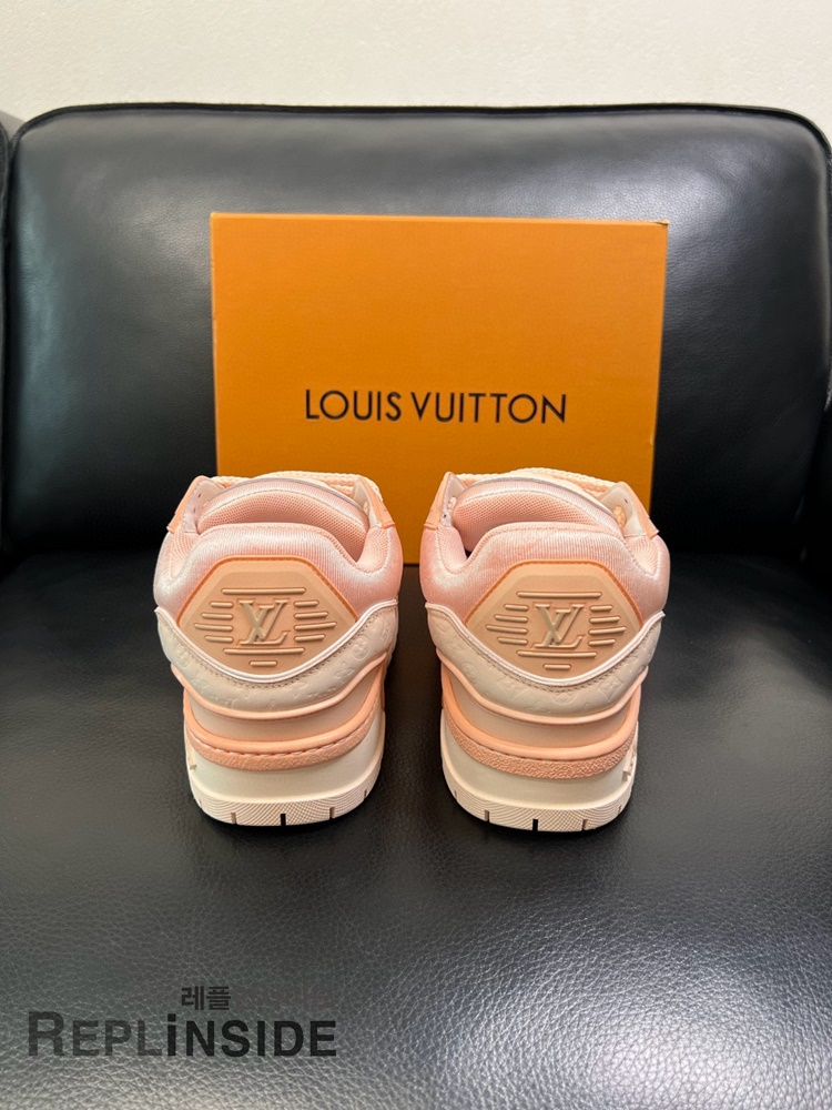 레플리카 명품 [LOUIS VUITTON] 루이비통 LV 트레이너 맥시 스니커즈 남녀공용 - 택 실사