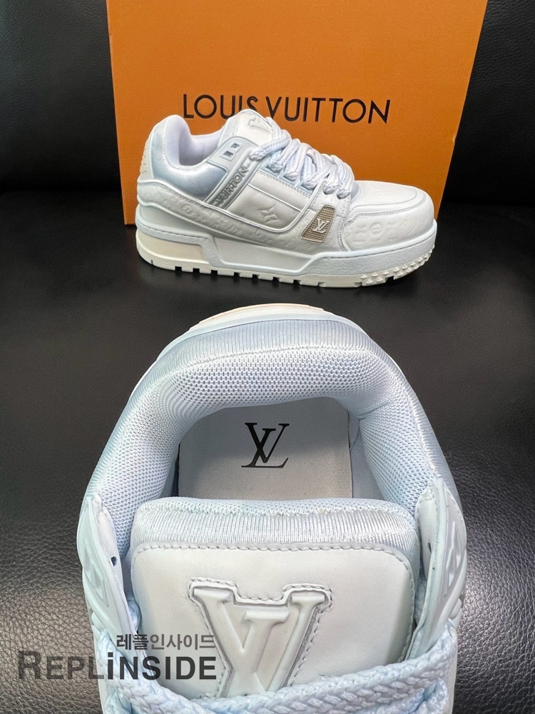 레플리카 명품 [LOUIS VUITTON] 루이비통 LV 트레이너 맥시 스니커즈 남녀공용 - 박스 실사
