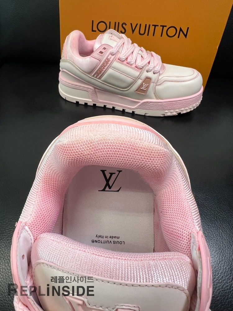 레플리카 명품 [LOUIS VUITTON] 루이비통 LV 트레이너 맥시 스니커즈 남녀공용 - 박스 실사