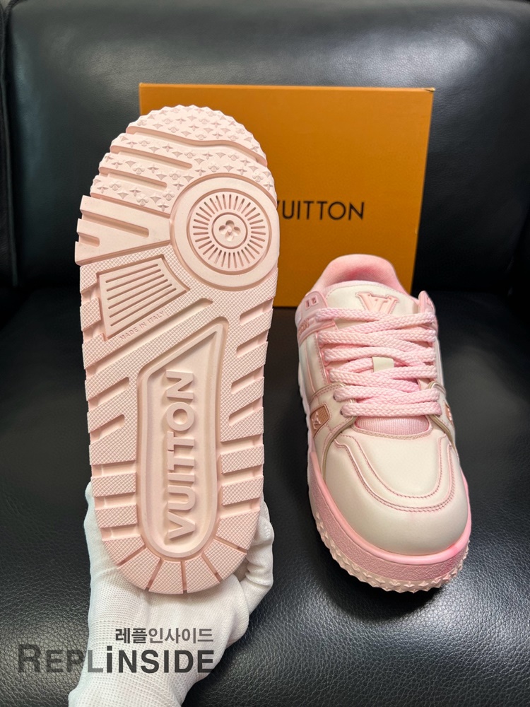 레플리카 명품 [LOUIS VUITTON] 루이비통 LV 트레이너 맥시 스니커즈 남녀공용 - 전체 실사