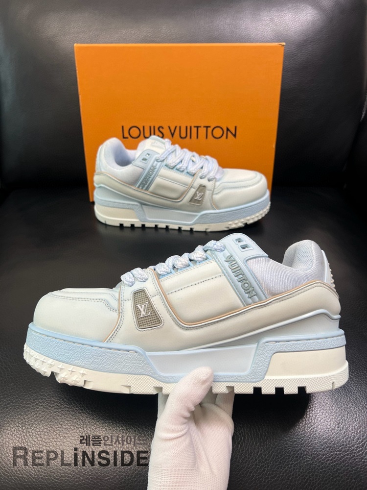 레플리카 명품 [LOUIS VUITTON] 루이비통 LV 트레이너 맥시 스니커즈 남녀공용 - 인솔 실사
