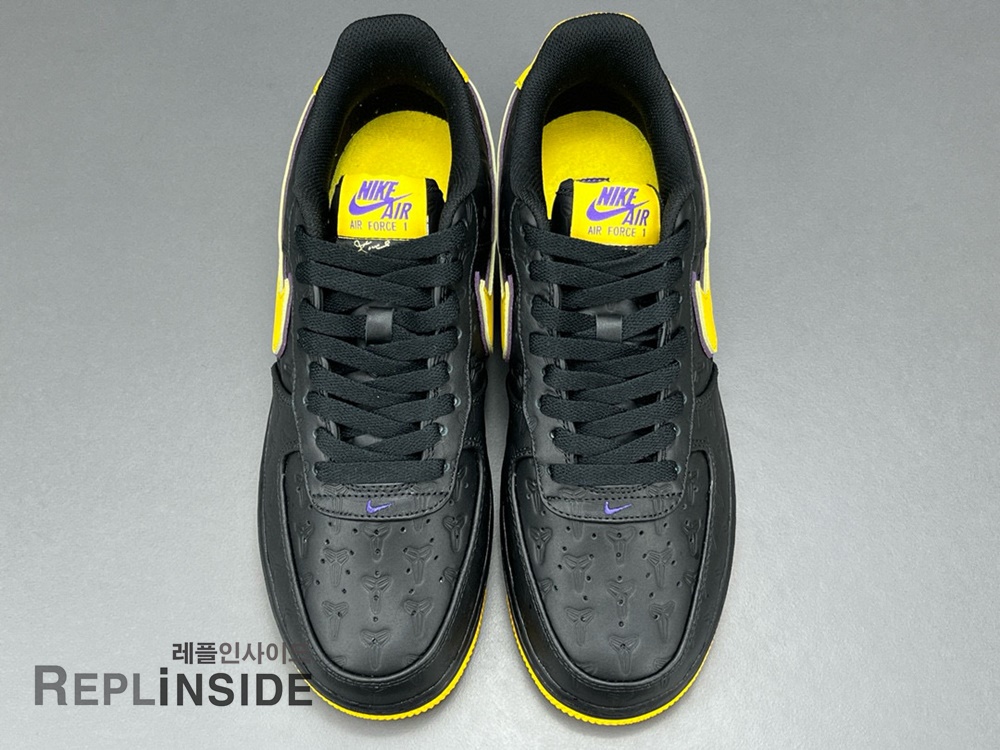 Nike x Kobe Air Force 1 Low QS Black Varsity Maze HV5122-001, 레플리카스니커즈, 레플리카운동화, 레플리카스캇, 에어포스1, 남성운동화, 실사, 착샷, 인기, 리셀, 구매, 리뷰