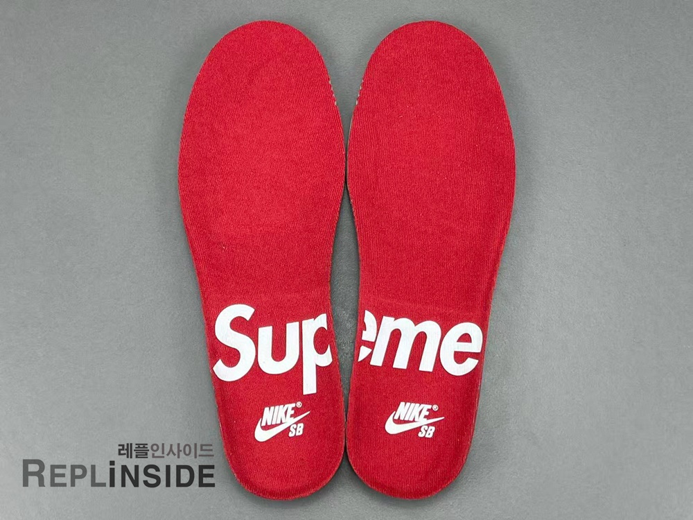 나이키 x 슈프림 SB 덩크 로우 블랙 HQ8487-001 측면 디테일, 나이키 SB, 슈프림, 덩크로우, 레플리카스니커즈, 스트릿 패션