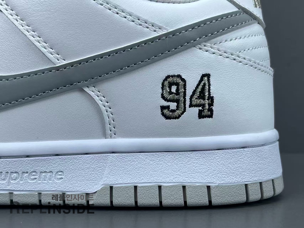 나이키 x 슈프림 SB 덩크 로우 화이트 HQ8487-10 신발끈컷, 나이키 SB, 슈프림, 덩크로우, 레플리카스니커즈, 스트릿룩, 실물 리뷰