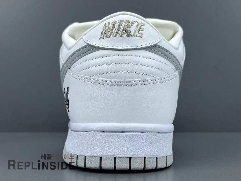 나이키 x 슈프림 SB 덩크 로우 화이트 HQ8487-10 패키지컷, 나이키 SB, 슈프림, 덩크로우, 레플인사이드, 스니커즈 리뷰