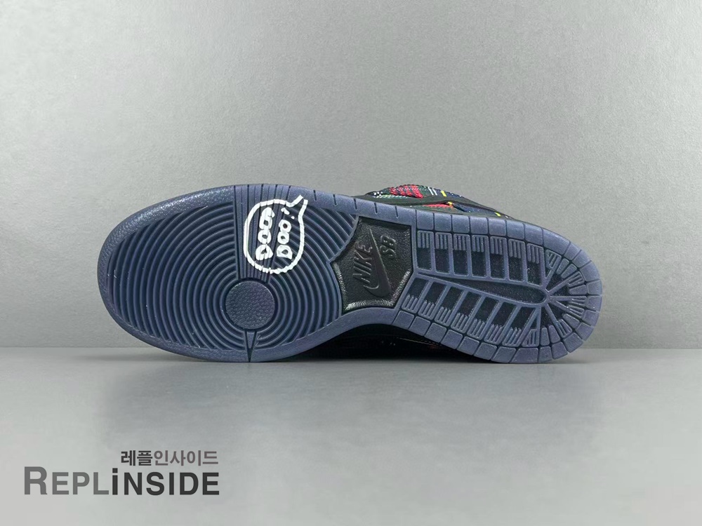 나이키 SB 덩크 로우 나두아르 II1493-600, 레플리카스캇, 레플리카운동화, 덩크로우, 실사, 착샷, 남성스니커즈, 인기, 리셀, 구매, 리뷰