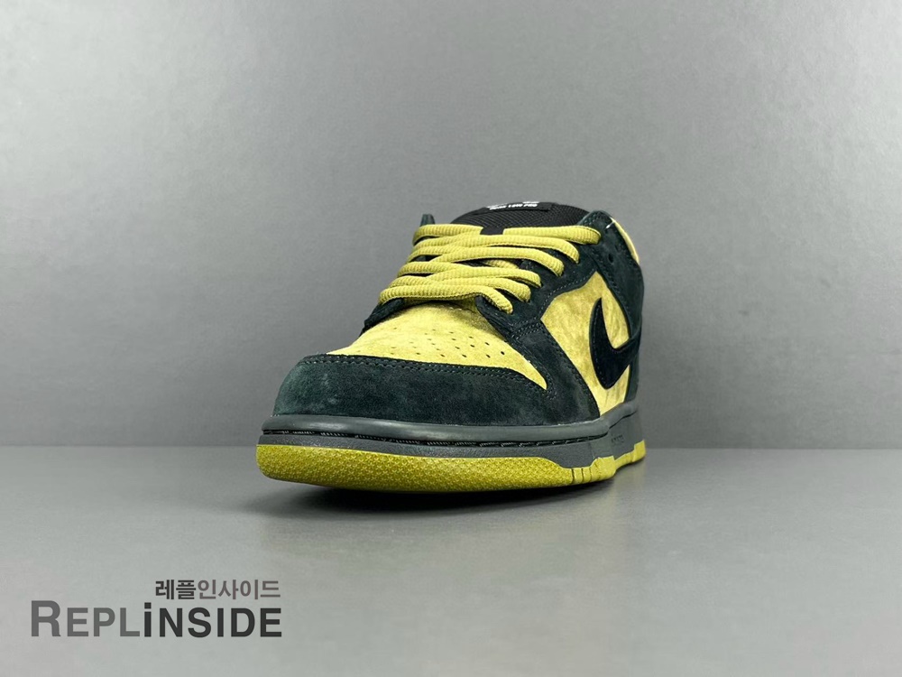 Nike SB Dunk Low 캠퍼 그린 HQ8487-300, 레플리카스캇, 레플리카운동화, 덩크로우, 실사, 착샷, 남성스니커즈, 인기, 리셀, 구매, 리뷰