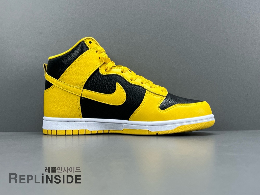 Nike Dunk x Wu-Tang Clan High Black & Fallen HJ4320-001, 레플리카스니커즈, 레플리카운동화, 레플리카스캇, Dunk High, 남성스니커즈, 실사, 착샷, 인기, 리셀, 구매, 리뷰