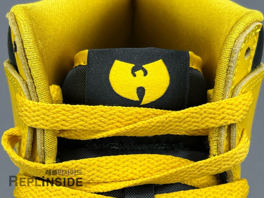 나이키 덩크 우탱 클랜 하이 블랙 앤 폴른 HJ4320-001, 레플리카스캇, 레플리카스니커즈, 레플리카운동화, 덩크, 남성스니커즈, 실사, 착샷, 인기스니커즈, 리셀, 리뷰