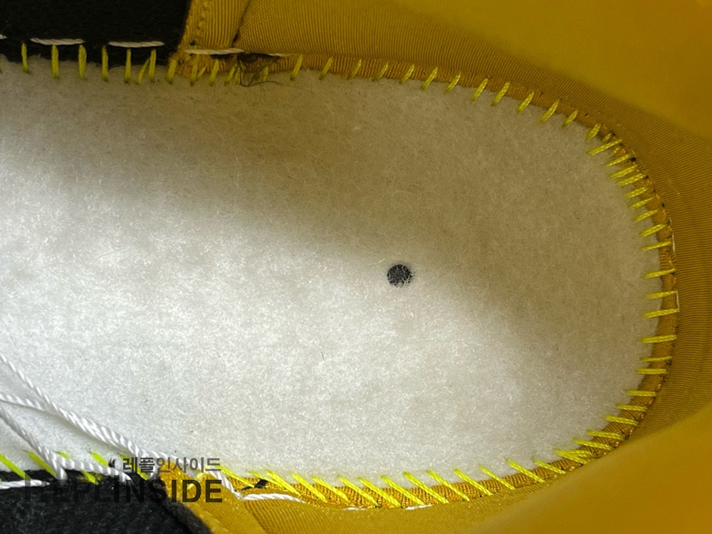 Nike Dunk x Wu-Tang Clan High Black & Fallen HJ4320-001, 레플리카스니커즈, 레플리카운동화, 레플리카스캇, Dunk High, 남성스니커즈, 실사, 착샷, 인기, 리셀, 구매, 리뷰