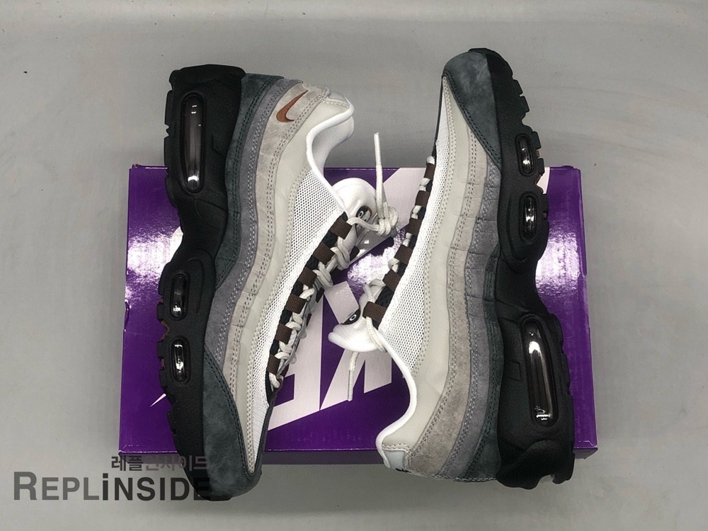 나이키 SB 에어맥스 95 카카오 와우 아웃솔 디테일 | HF7545-002 #에어맥스아웃솔 #카카오와우에디션 #레플운동화 #레플나이키