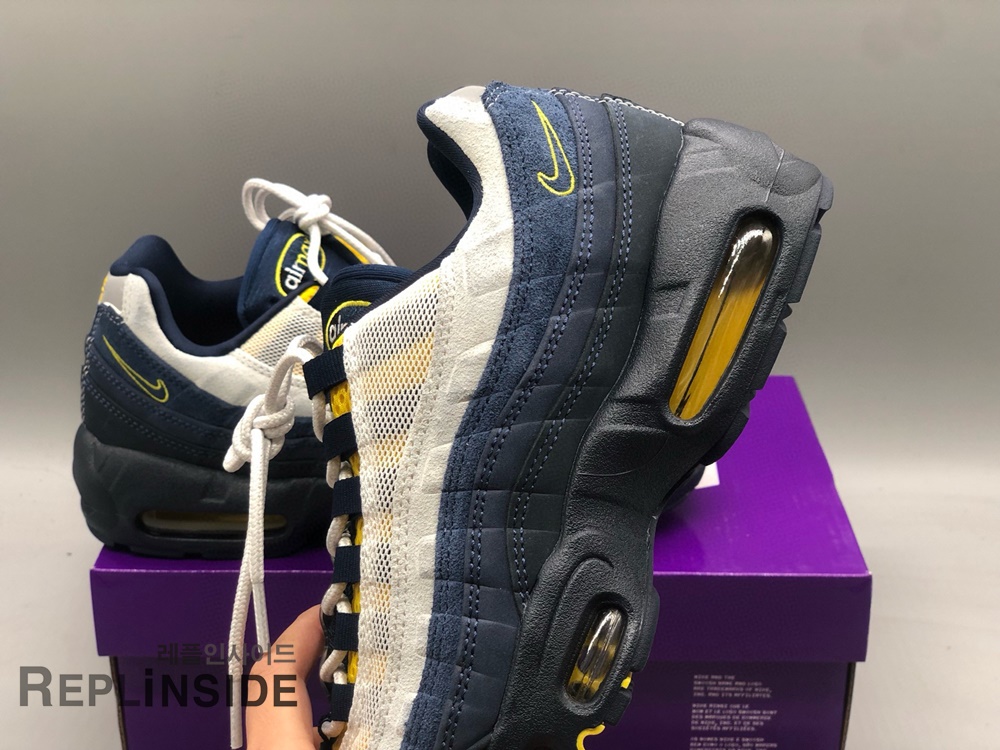 나이키 SB 에릭 코스턴 에어맥스 95 측면 실사 | HQ8492-400 | 레플리카 퀄리티 #나이키레플추천 #에릭코스턴신발 #에어맥스95스니커즈 #레플고퀄