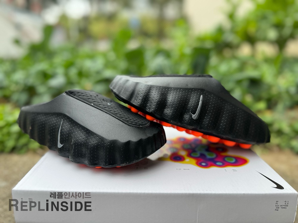 레플리카 명품 [NIKE] 나이키 마인드 001 블랙 하이퍼 크림슨 HQ4309-001 남녀공용 - 뒷면 실사