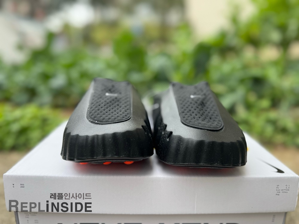 레플리카 명품 [NIKE] 나이키 마인드 001 블랙 하이퍼 크림슨 HQ4309-001 남녀공용 - 로고 실사