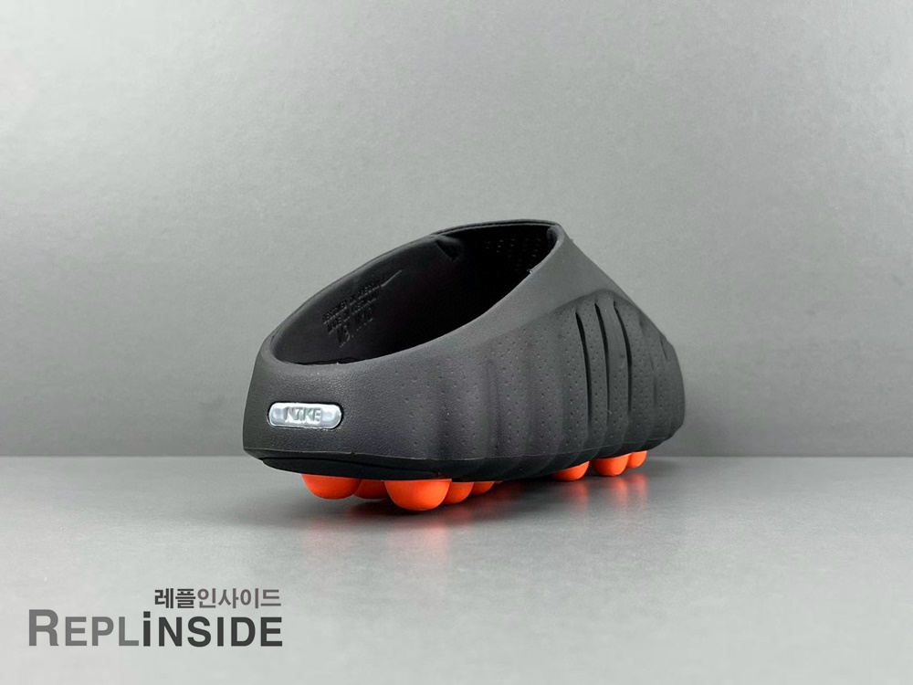 레플리카 명품 [NIKE] 나이키 마인드 001 블랙 하이퍼 크림슨 HQ4309-001 남녀공용 - 밑창 실사