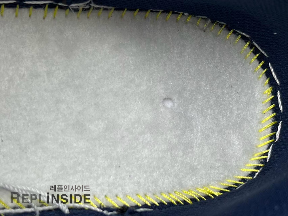 레플리카 명품 [NIKE] 나이키 x 릴 야티 에어포스 1 로우 화이트 앤 미드나잇 네이비 IB5720-100 남성용 - 상세 이미지 실사 18