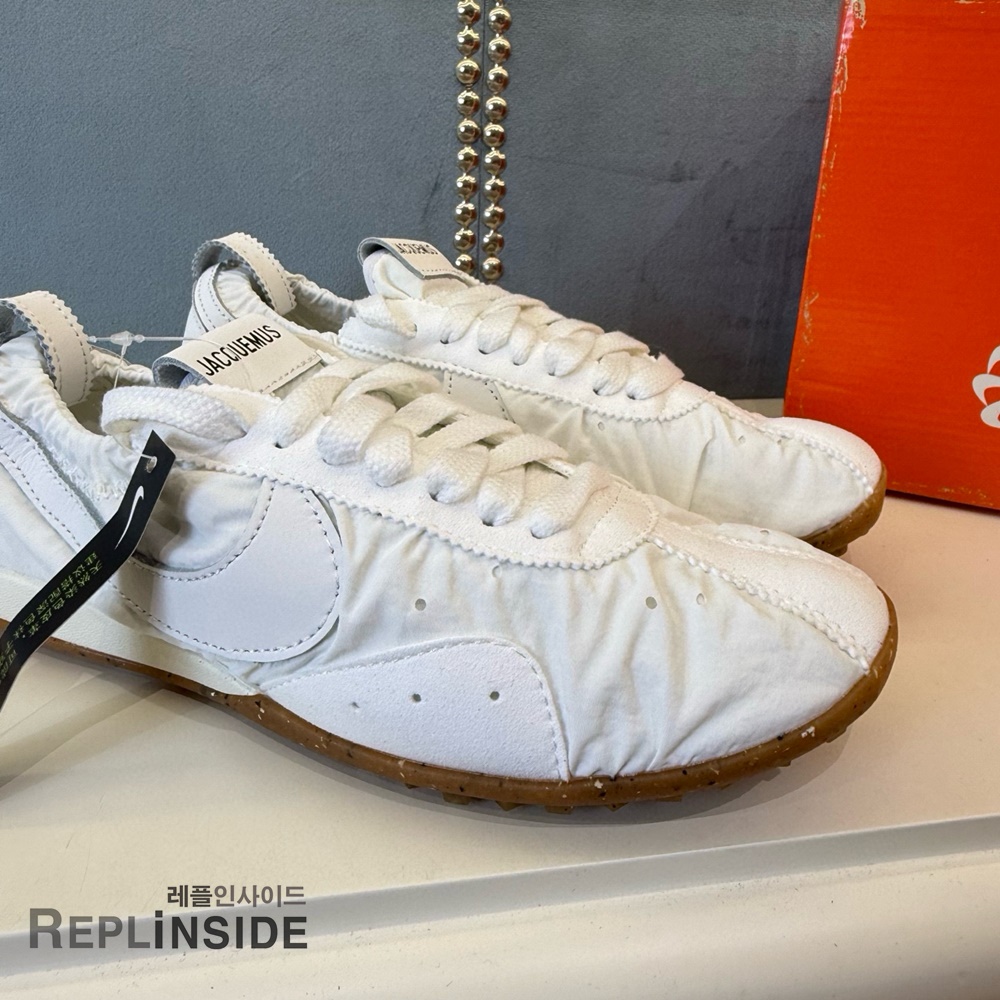 레플리카 명품 [NIKE] 나이키 x 자크뮈스 문 슈 SP 소프트 펄 세일 HV8547-002 남녀공용 - 인솔 실사