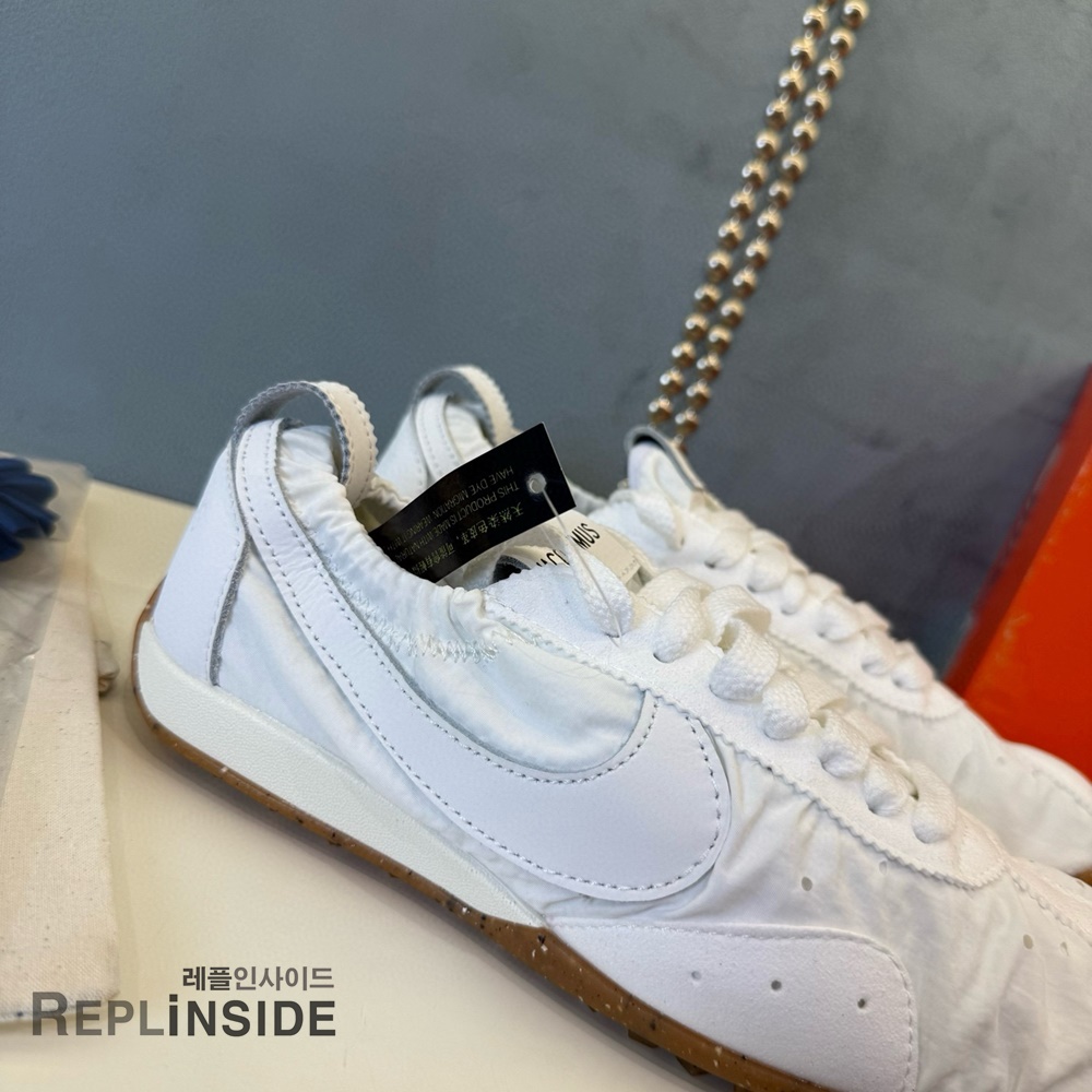 레플리카 명품 [NIKE] 나이키 x 자크뮈스 문 슈 SP 소프트 펄 세일 HV8547-002 남녀공용 - 밑창 실사