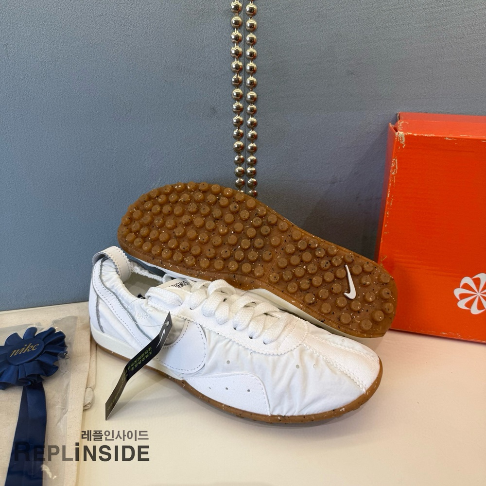 레플리카 명품 [NIKE] 나이키 x 자크뮈스 문 슈 SP 소프트 펄 세일 HV8547-002 남녀공용 - 전체 실사