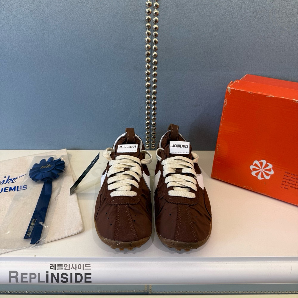레플리카 명품 [NIKE] 나이키 x 자크뮈스 문 슈 SP 파우나 브라운 캐시미어 HV8547-200 남녀공용 - 뒷면 실사