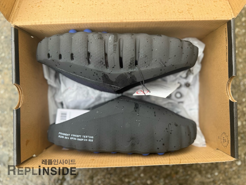 레플리카 명품 [NIKE] 나이키 x 프라그먼트 마인드 001 블랙 IQ8502-001 남녀공용 - 앞면 실사