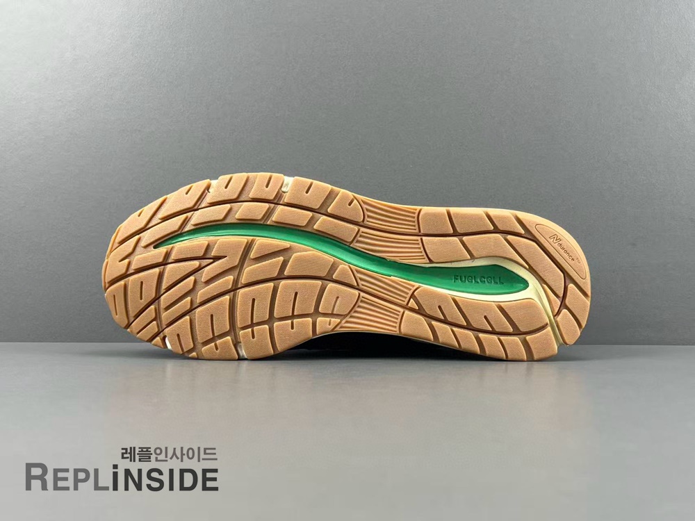 레플리카 명품 [New Balance] 뉴발란스 991v2 x  MiUK Up There 그레이 U991UT2 남녀공용 - 박스 실사