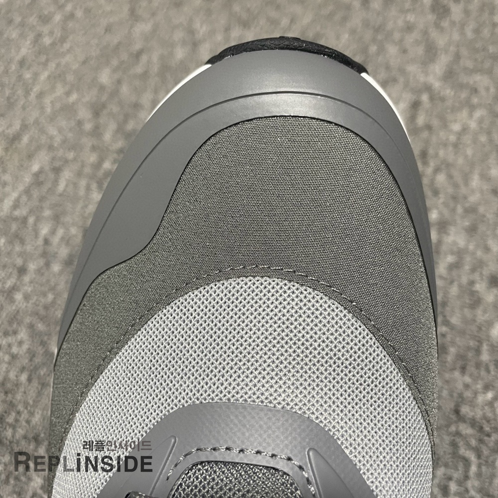 온 러닝 x 로에베 클라우드틸트 2.0, 패션 운동화, 남녀 스니커즈, 온러닝 실사, #레플리카온러닝, #클라우드틸트2_0, #명품스니커즈