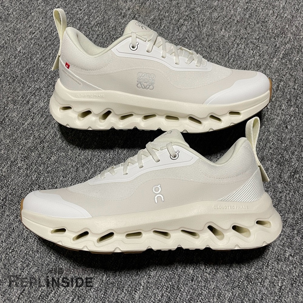 온 러닝 x 로에베 클라우드틸트 2.0, 남녀공용 스니커즈, 레플 스니커즈, 블랙 컬러, 편안한 착용감, 데일리 러닝화