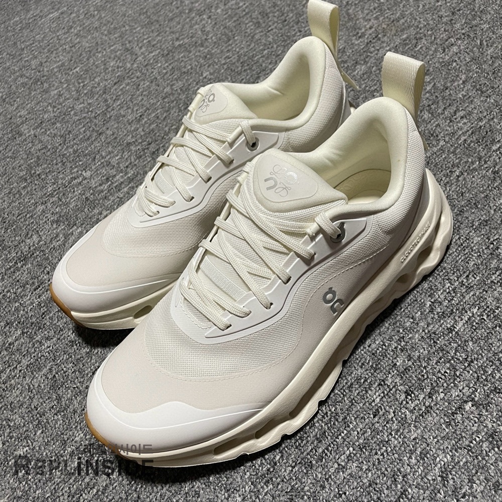 온 러닝 x 로에베 클라우드틸트 2.0, 남녀공용 스니커즈, 레플 스니커즈, 네이비 컬러, 쿠션감 좋은 러닝화, 스타일리시 운동화