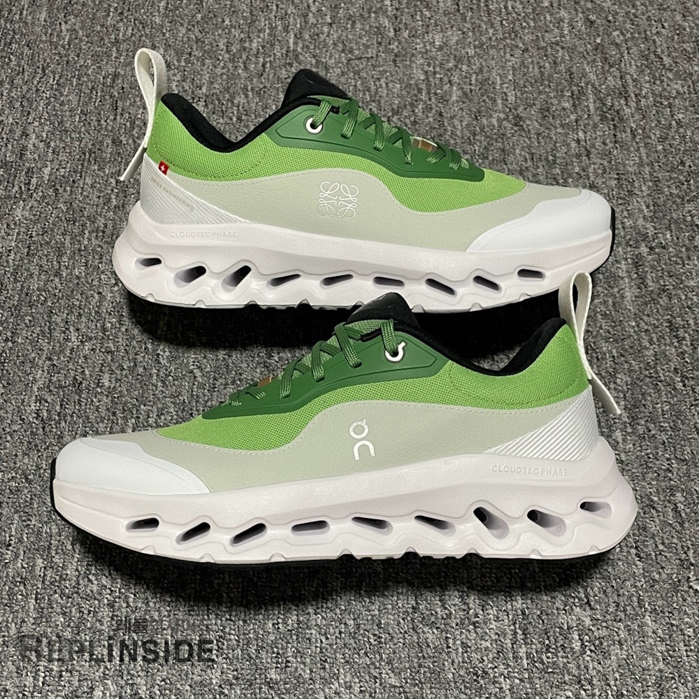 온 러닝 x 로에베 클라우드틸트 2.0, 남녀공용 스니커즈, 레플 스니커즈, 블랙 컬러, 쿠션감 좋은 러닝화, 데일리 패션