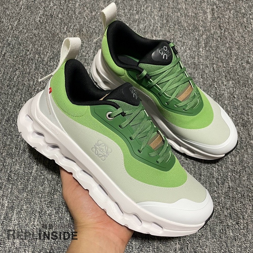 온 러닝 x 로에베 클라우드틸트 2.0, 남녀공용 스니커즈, 레플 스니커즈, 올리브 컬러, 편안한 착용감, 트렌디 러닝화