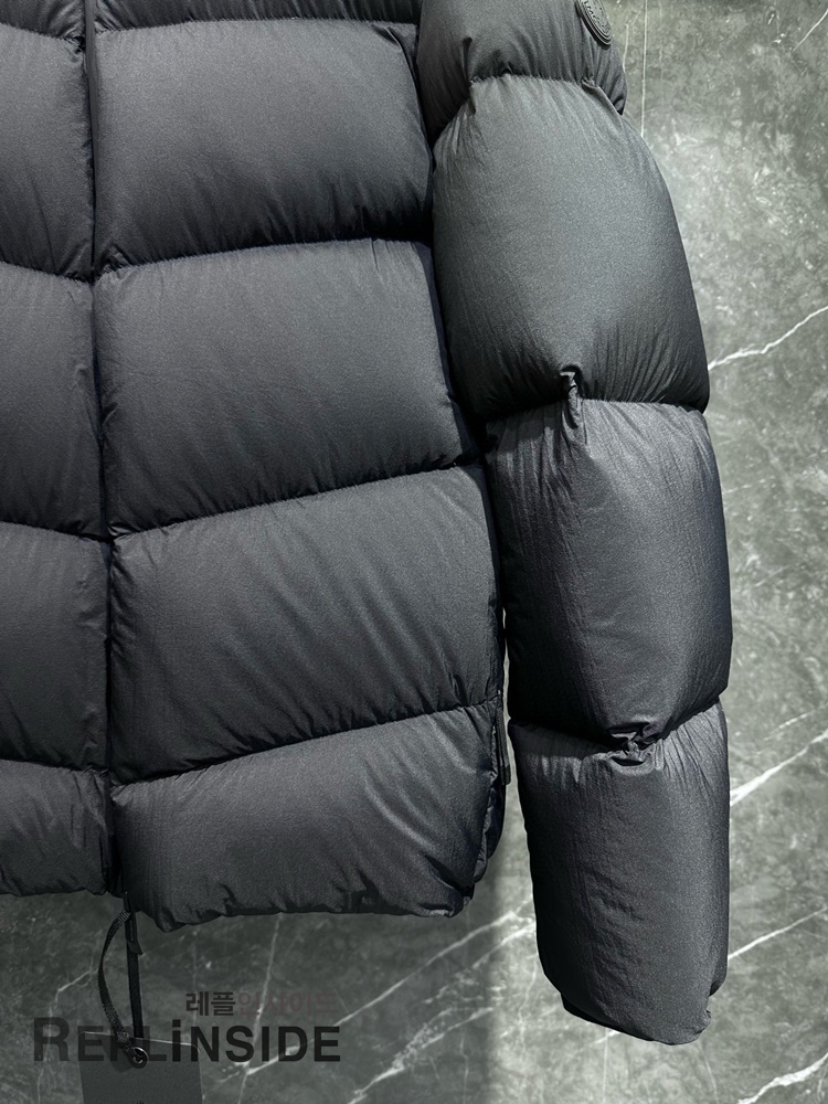 몽클레어 포레즈 패딩 실사컷 블랙 숏다운 남성 겨울 아우터 #레플리카몽클레어패딩 #레플리카숏패딩