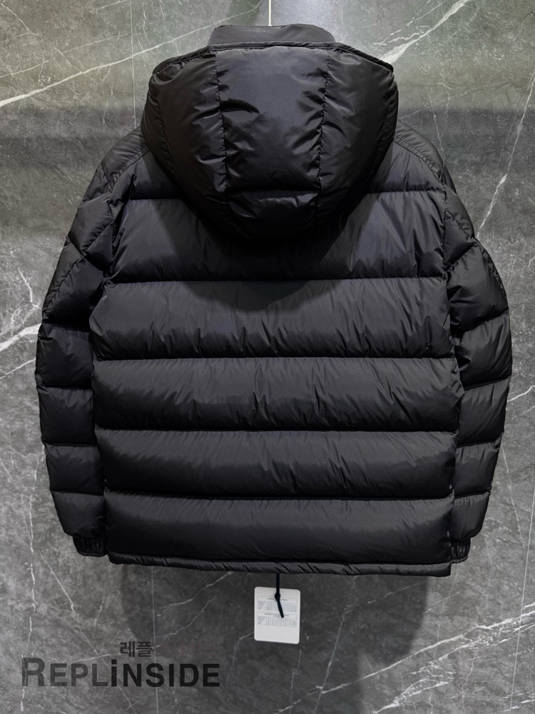 몽클레어 마야 블랙 남성 패딩 고급 레플리카 숏다운 실사컷 #레플리카몽클레어패딩 #레플리카몽클레어마야