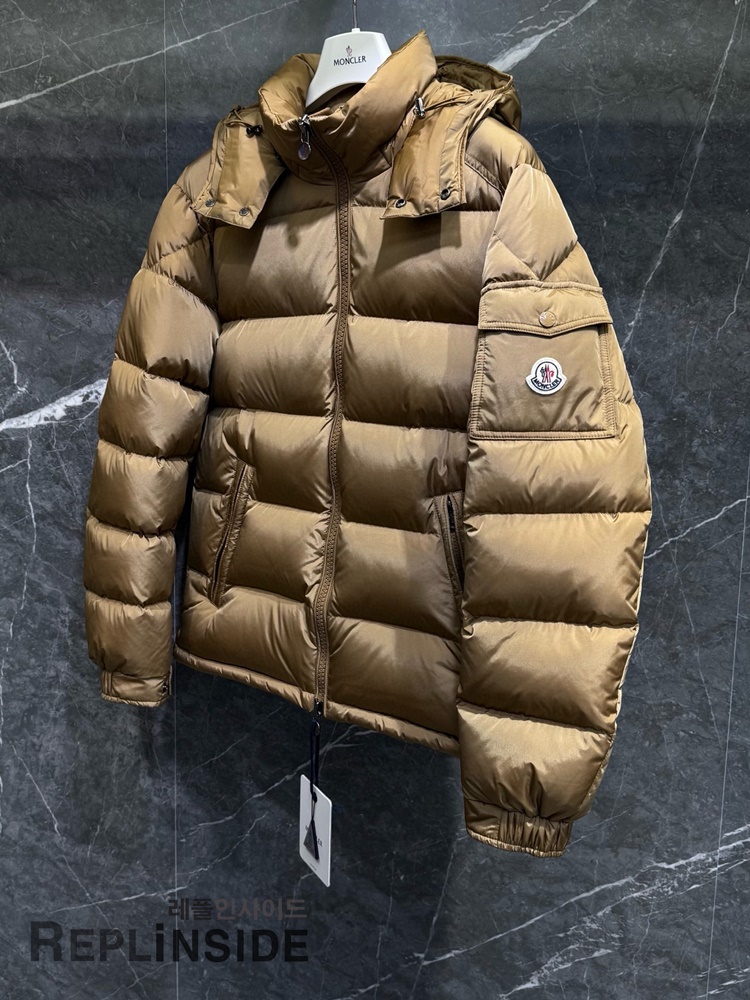 몽클레어 MAYA 라이트베이지 남성 숏패딩 레플리카 프리미엄 다운 #레플리카몽클레어마야 #레플리카명품패딩