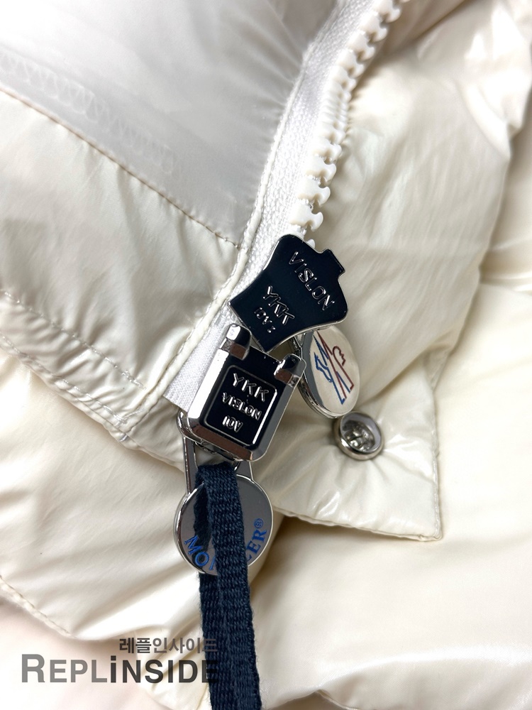 몽클레어 MAYA 70 마야70 패딩 뒷면 실사컷, 남성 겨울 아우터 인기 모델, #레플몽클레어패딩 #몽클레어마야70실사 #명품레플추천