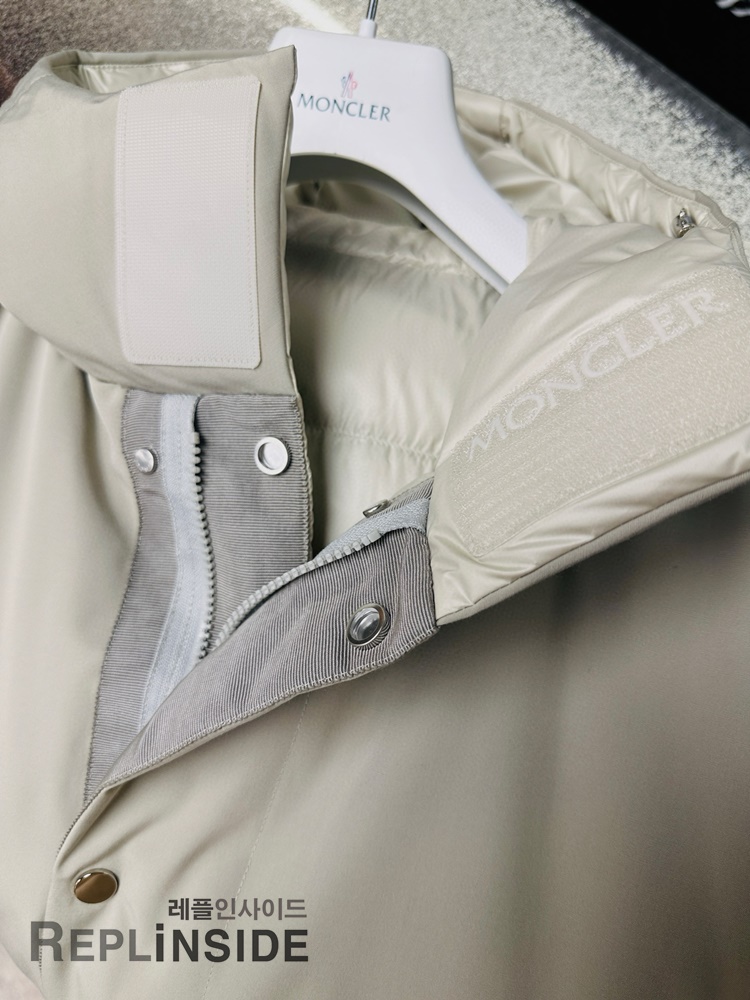 몽클레어 포위 리버서블 패딩 포켓 디테일 실사, 수납력 좋은 디자인, 남성 인기 패딩, #남자패딩추천 #몽클레어포위레플 #레플고퀄