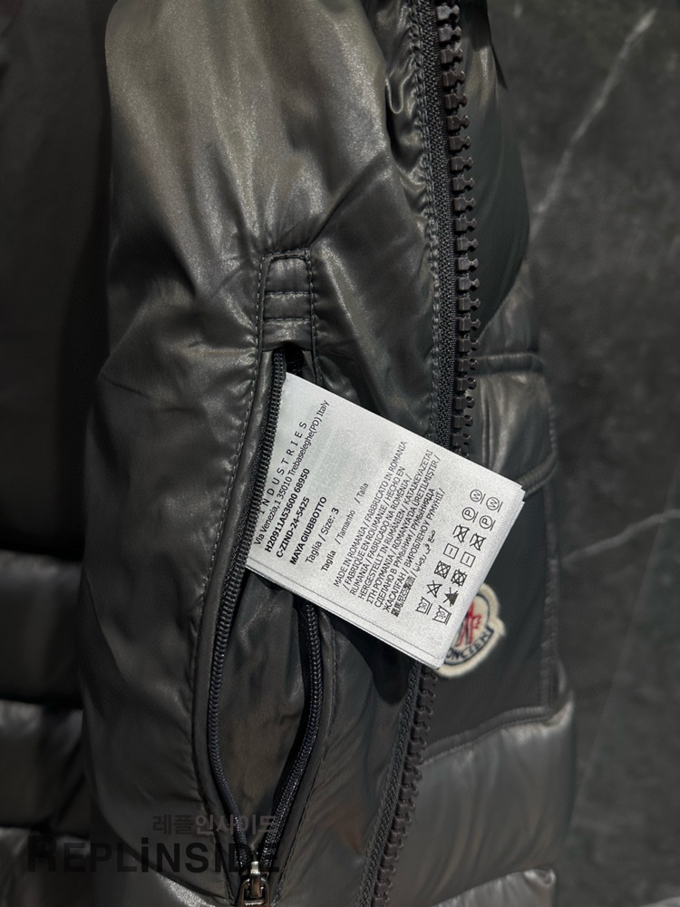 몽클레어 MAYA 패딩 상세컷 | Moncler Maya 남성용 패딩 디테일 | 실사 검품 이미지 | 하이퀄리티 #몽클레어디테일 #MAYA실사 #레플리카패딩 #프리미엄레플 #겨울아우터