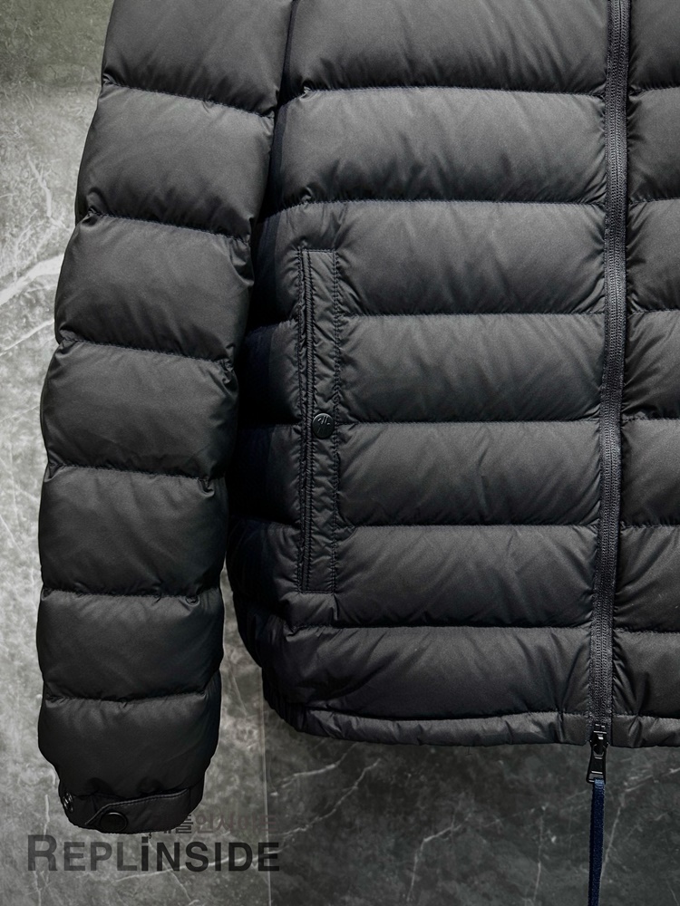 몽클레어 CHEVREIE 후면 디테일 | Moncler Chevreie 남성 패딩 | 백라인 실사 | 경량 보온 #몽클레어후면 #CHEVREIE패딩후면 #레플패딩 #프리미엄레플