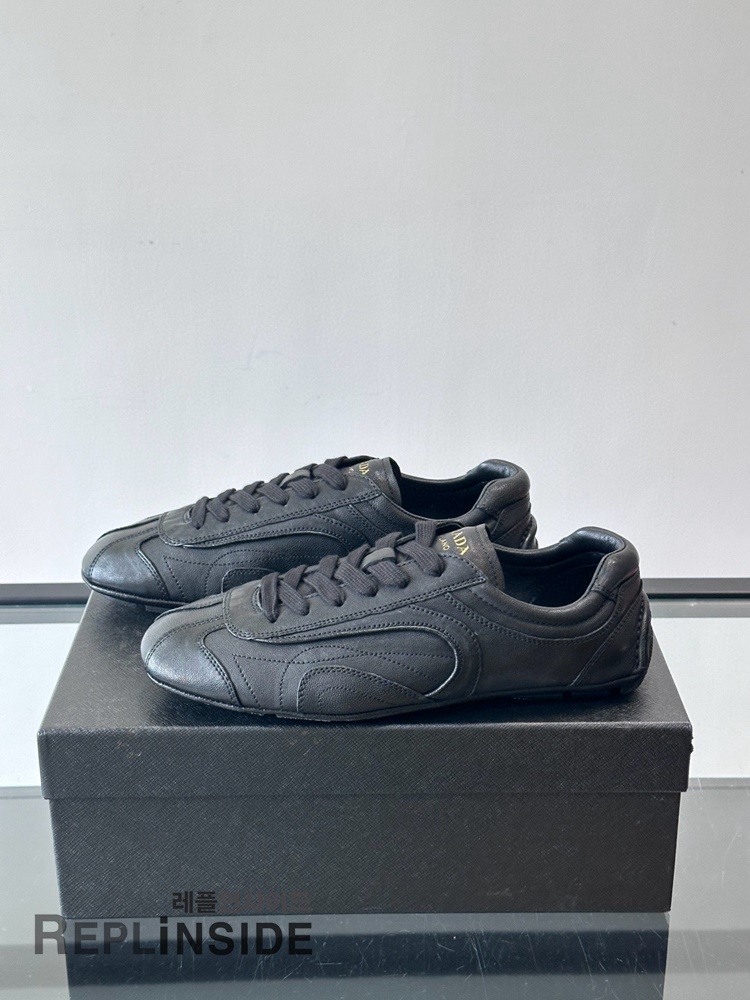 레플리카 명품 [PRADA] 프라다 몬테카를로 리에디션 2005 스니커즈 남성용 - 뒷면 실사